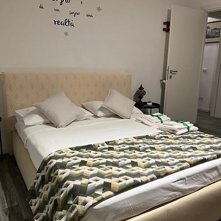 Appartamento Zona Torrino Roma Esterno foto